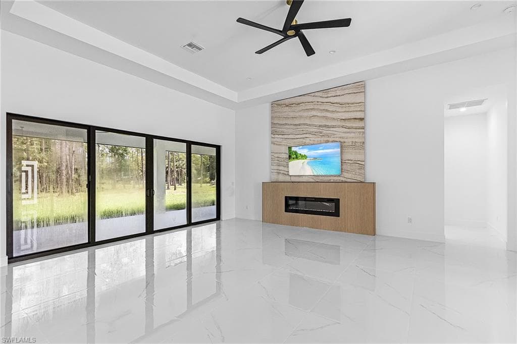 4007 2nd Ave SE, Naples, FL 34117-7