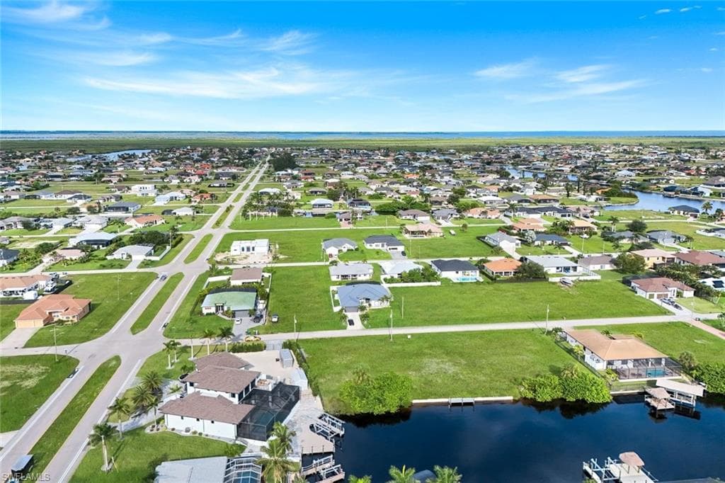 1207 35th Ave, Cape Coral, FL 33993-8