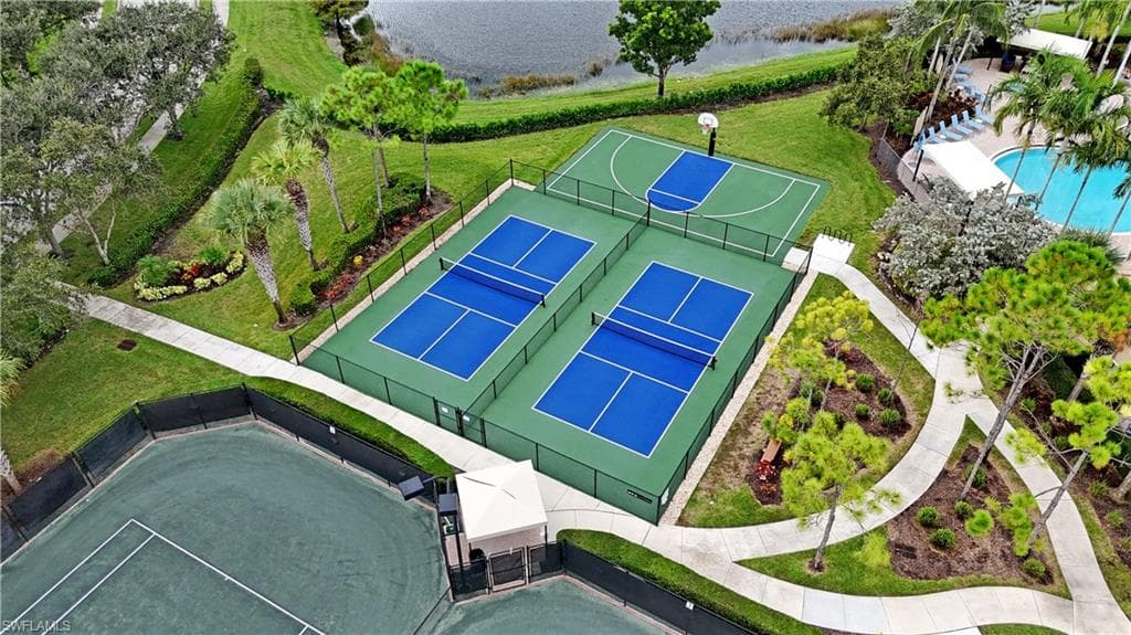 6502 Monterey Pt 204, Naples, FL 34105-35