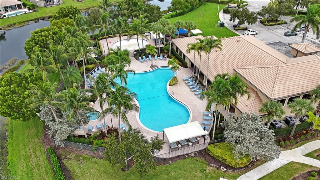 6502 Monterey Pt 204, Naples, FL 34105-37