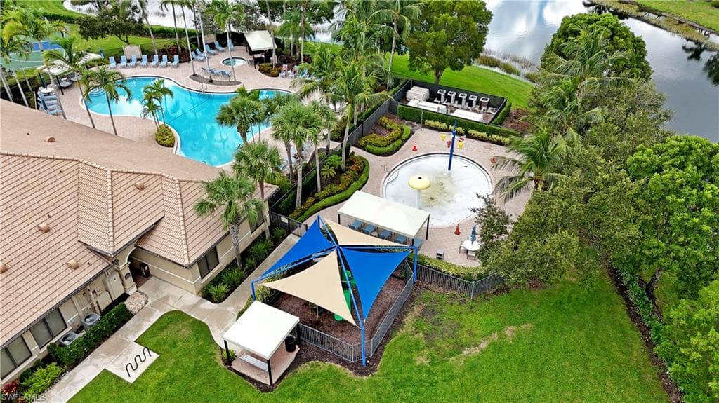 6502 Monterey Pt 204, Naples, FL 34105-39