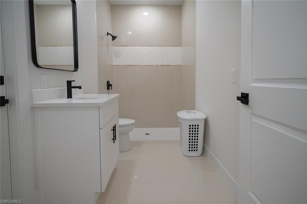 432 Raymer St, Lehigh Acres, FL 33974-28