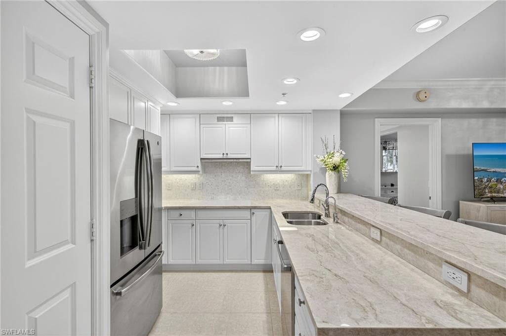 2748 Tiburon Blvd E 106c, Naples, FL 34109-10