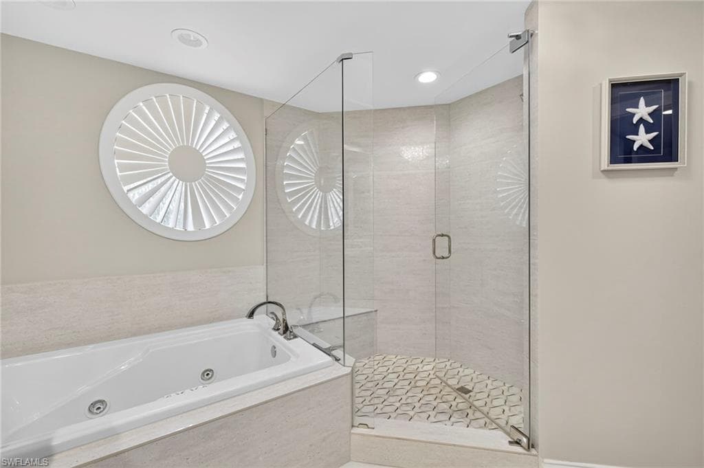 2748 Tiburon Blvd E 106c, Naples, FL 34109-16