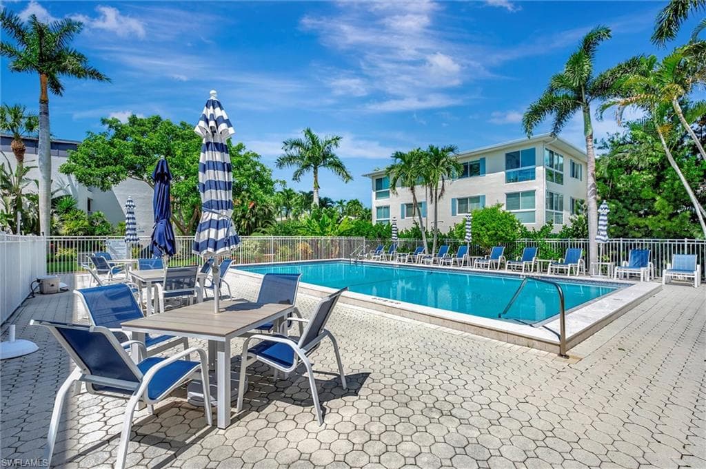 1930 Gulf Shore Blvd N D101, Naples, FL 34102-15