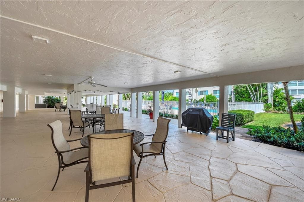 1930 Gulf Shore Blvd N D101, Naples, FL 34102-16