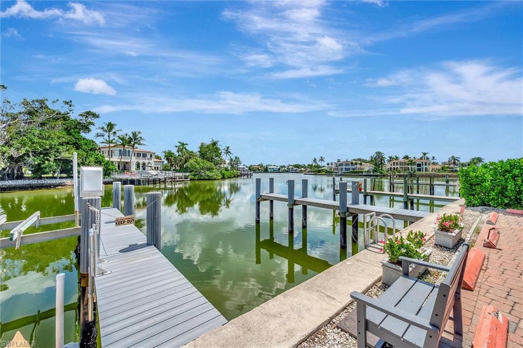 1930 Gulf Shore Blvd N D101, Naples, FL 34102-19