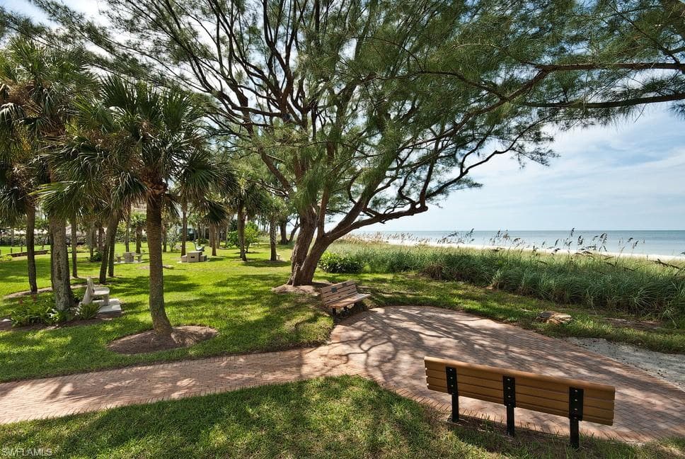 1930 Gulf Shore Blvd N D101, Naples, FL 34102-22