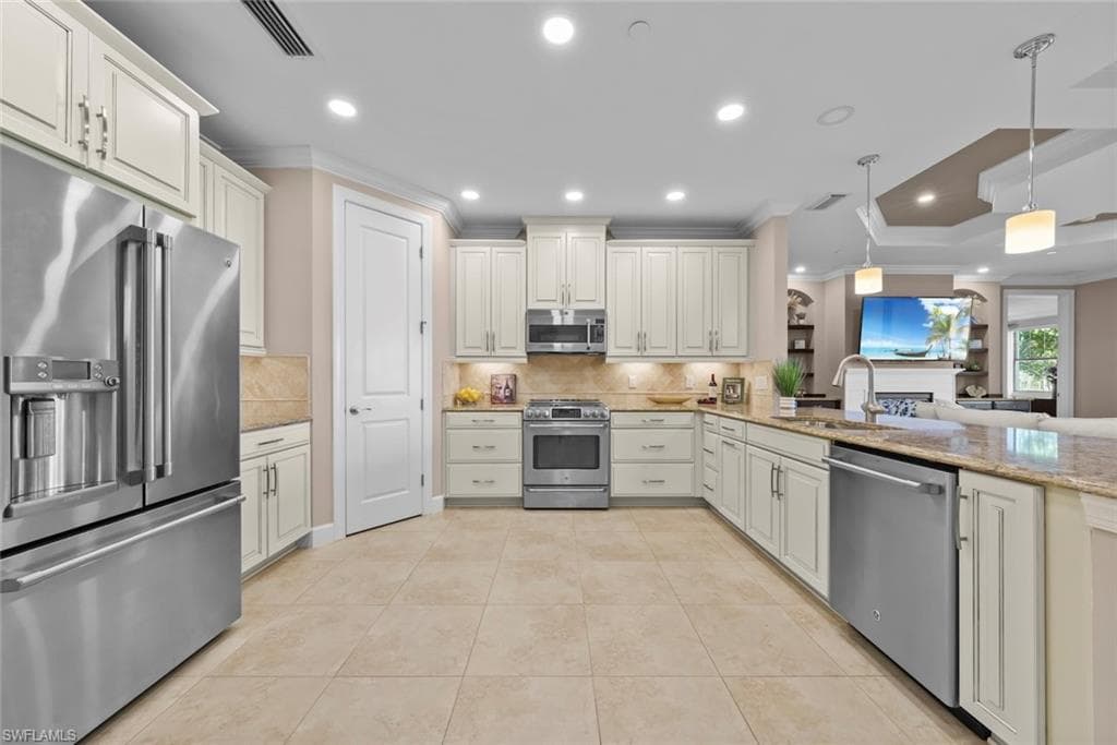 8773 Bellano Ct 102, Naples, FL 34119-7