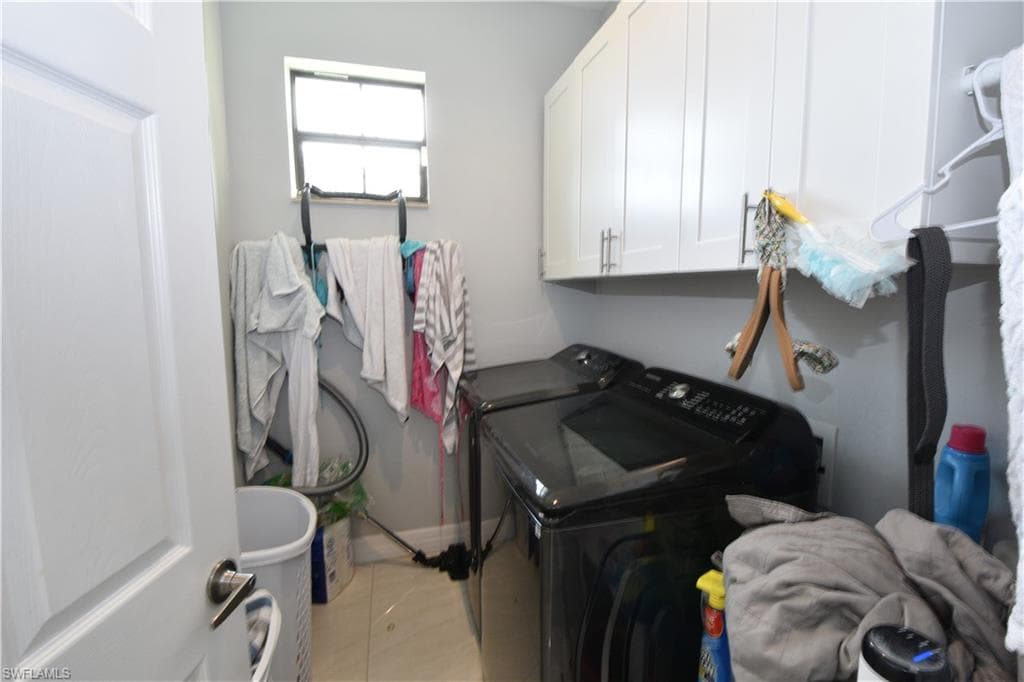 3390 27th Ave NE, Naples, FL 34120-40