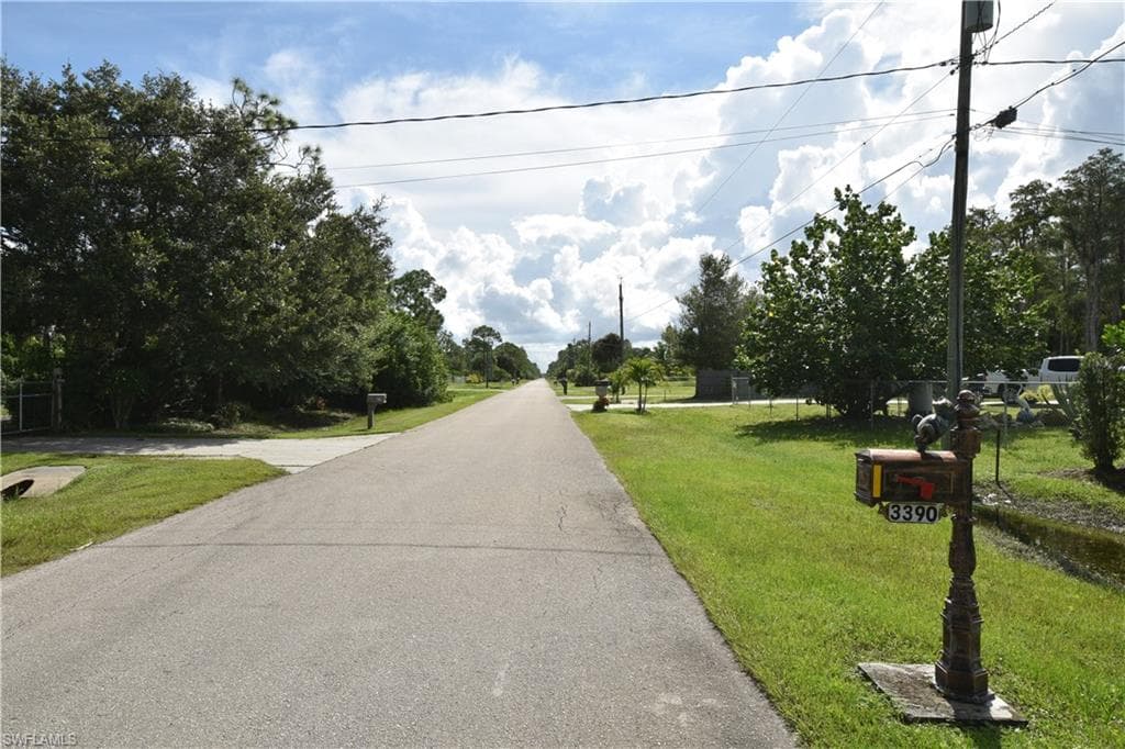3390 27th Ave NE, Naples, FL 34120-44