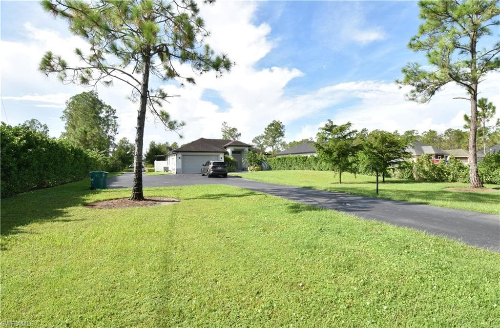 3390 27th Ave NE, Naples, FL 34120-3