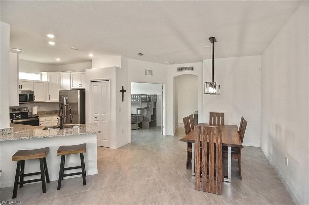 1661 Alameda Dr, Naples, FL 34120-12