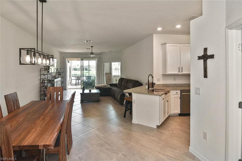 1661 Alameda Dr, Naples, FL 34120-20
