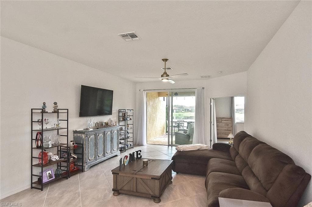 1661 Alameda Dr, Naples, FL 34120-21