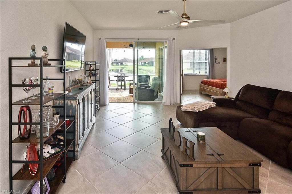 1661 Alameda Dr, Naples, FL 34120-23