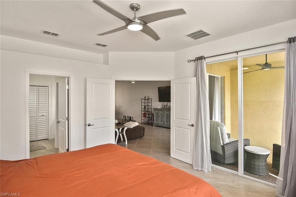 1661 Alameda Dr, Naples, FL 34120-26