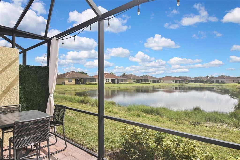 1661 Alameda Dr, Naples, FL 34120-39