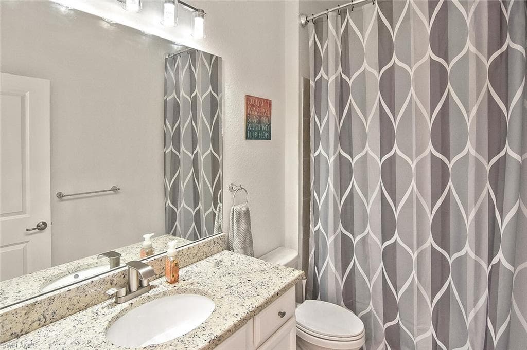 1661 Alameda Dr, Naples, FL 34120-43