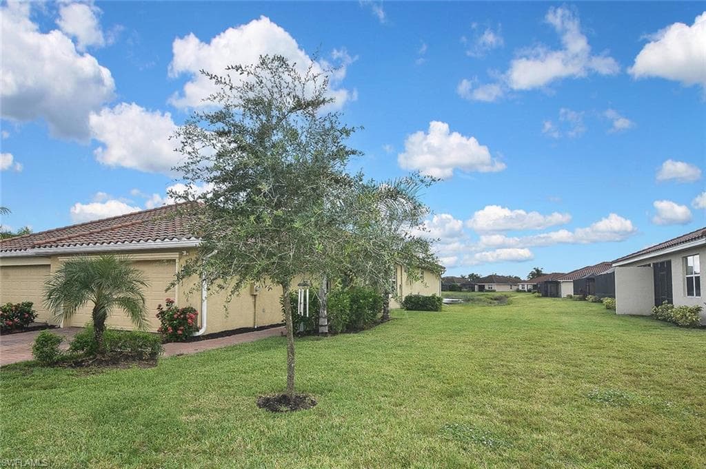 1661 Alameda Dr, Naples, FL 34120-4