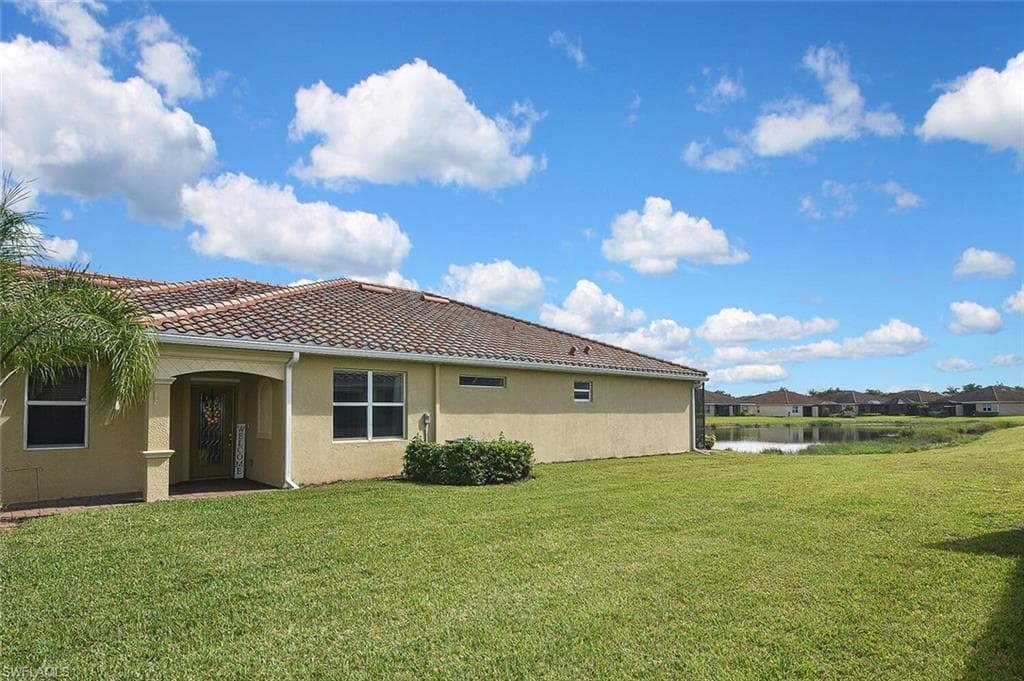 1661 Alameda Dr, Naples, FL 34120-7