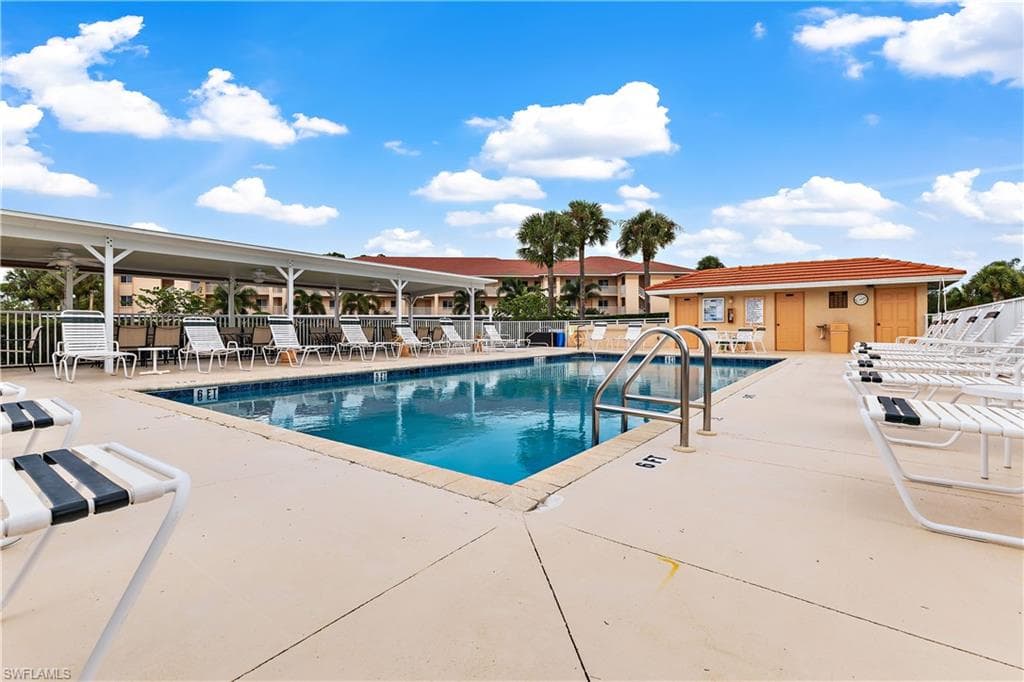 1001 Eastham Way C-206, Naples, FL 34104-22