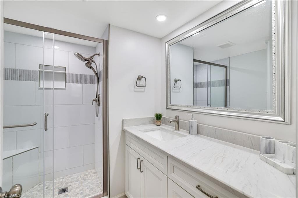 200 Forest Lakes Blvd 204, Naples, FL 34105-14