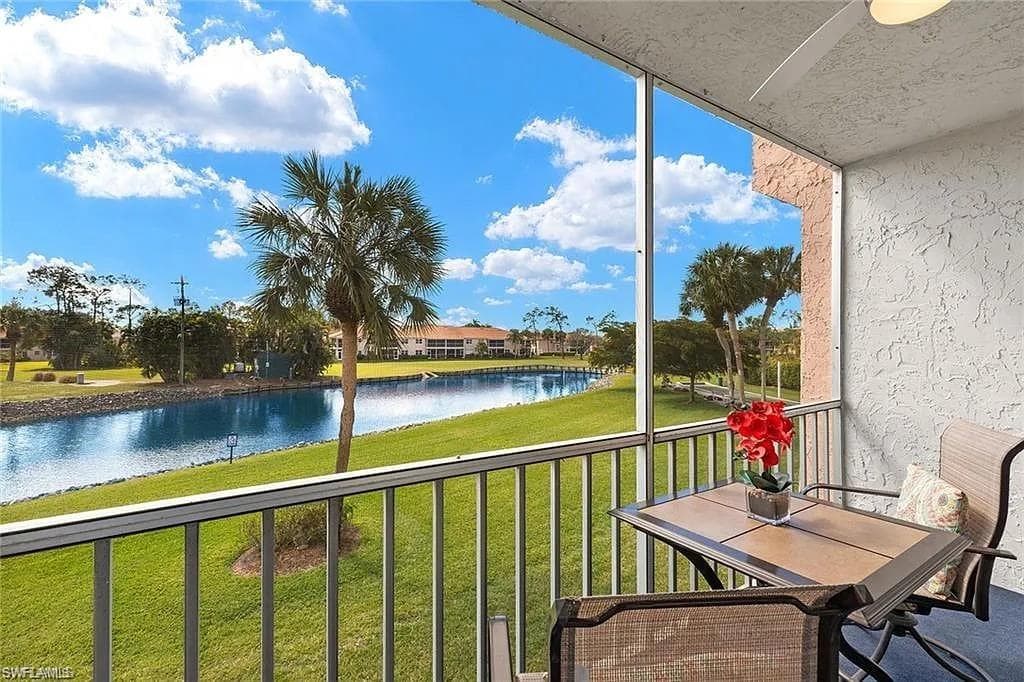 200 Forest Lakes Blvd 204, Naples, FL 34105-21