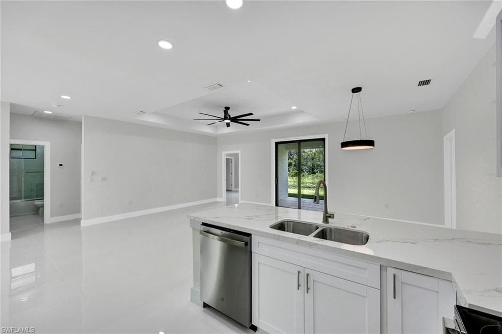 1137 Rahway St E, Lehigh Acres, FL 33974-9