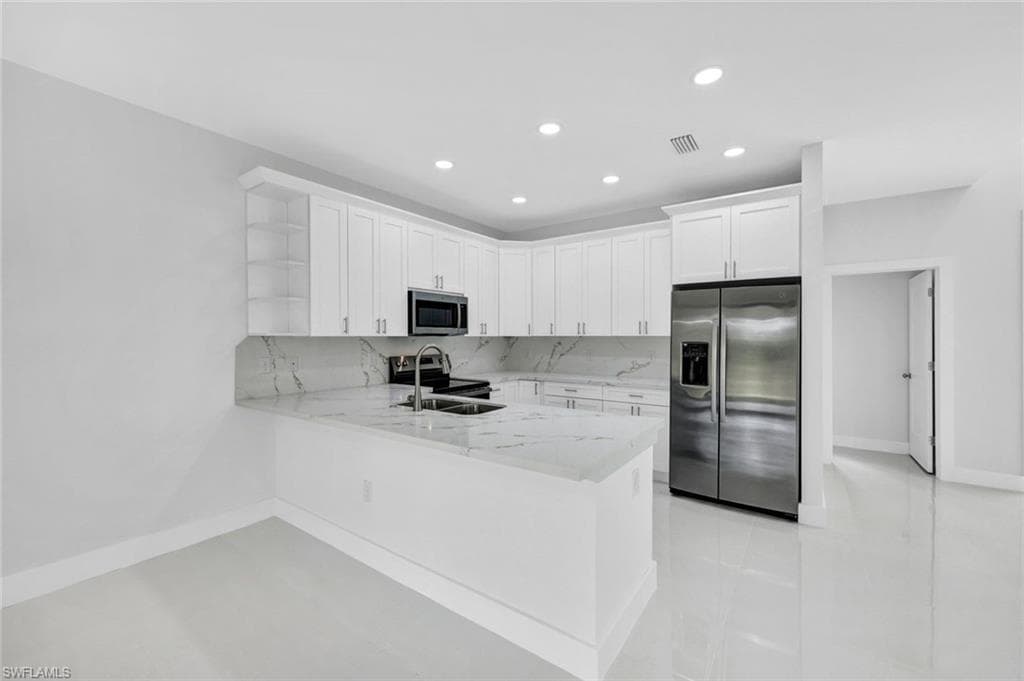 1137 Rahway St E, Lehigh Acres, FL 33974-10