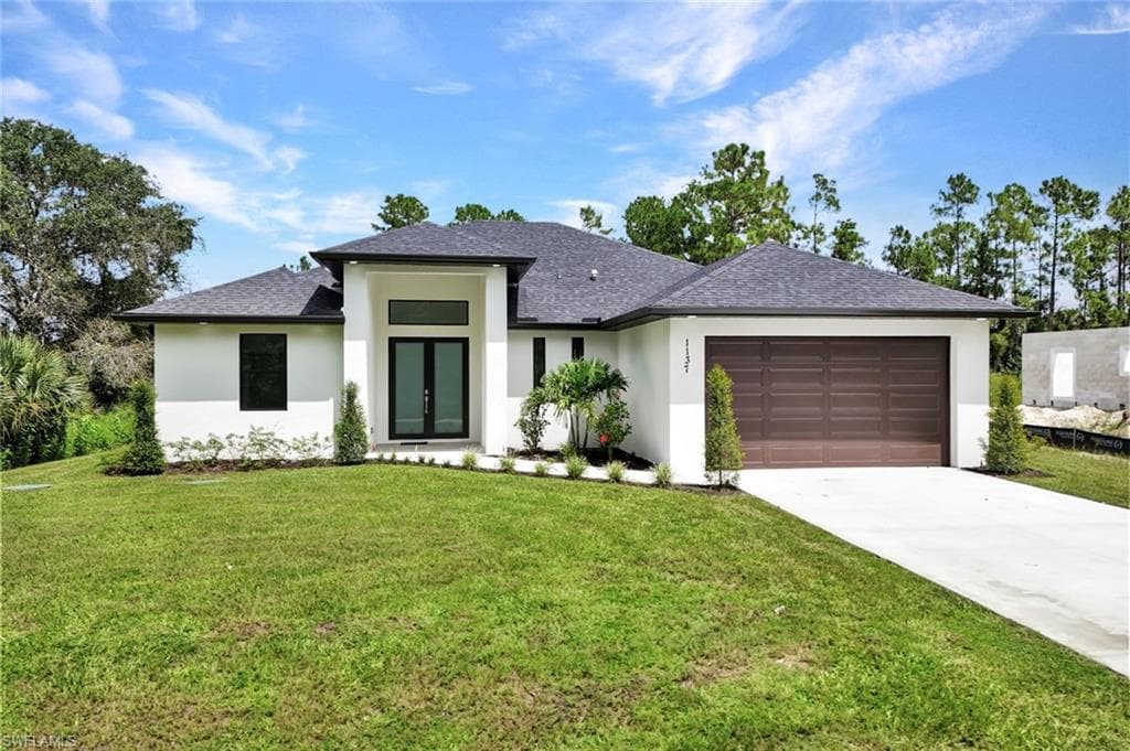 1137 Rahway St E, Lehigh Acres, FL 33974-1