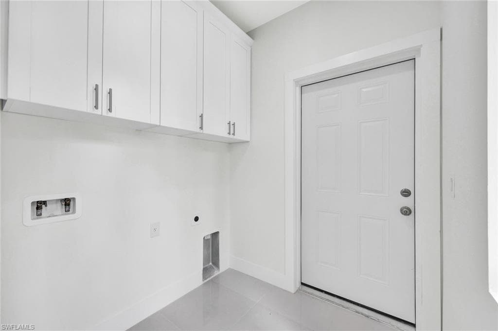 1137 Rahway St E, Lehigh Acres, FL 33974-21