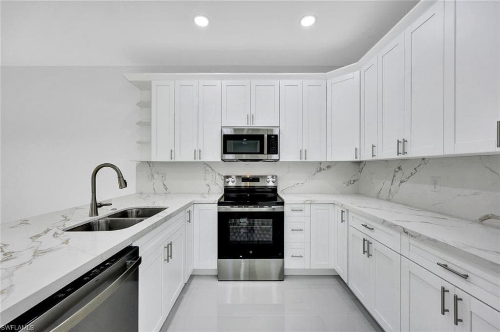 1137 Rahway St E, Lehigh Acres, FL 33974-7