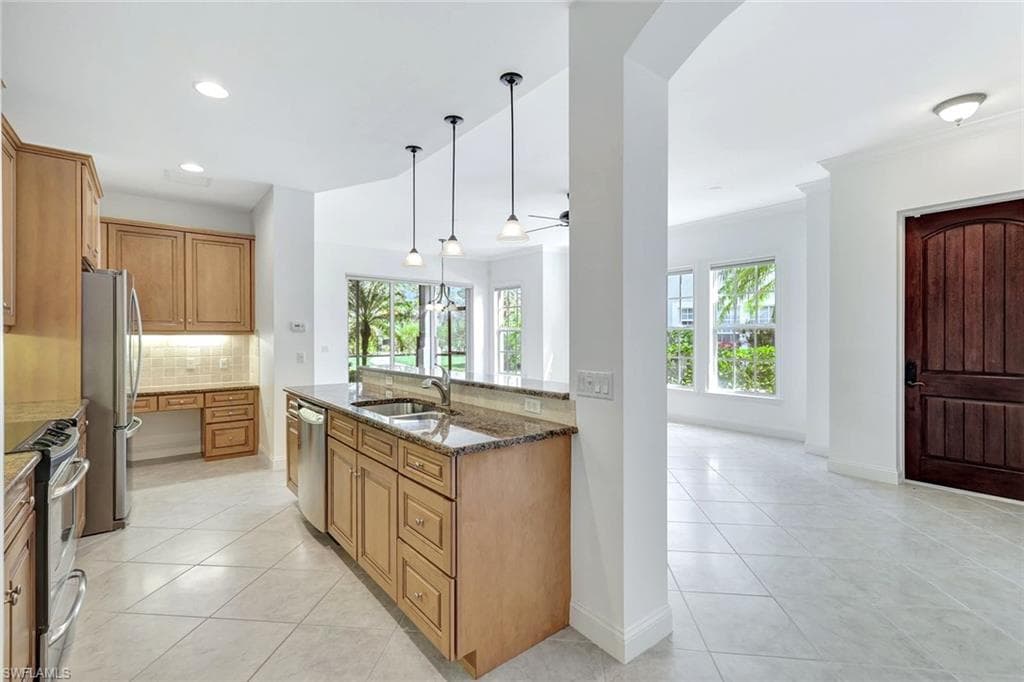 1330 Remington Way 11102, Naples, FL 34110-7