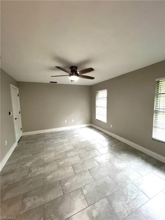 834 Gardenside Ct, Lehigh Acres, FL 33936-19