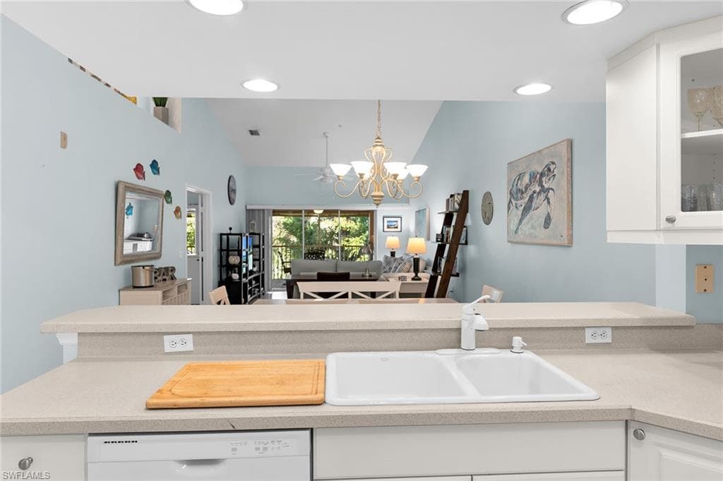 2365 Bayou Ln 7010, Naples, FL 34112-9