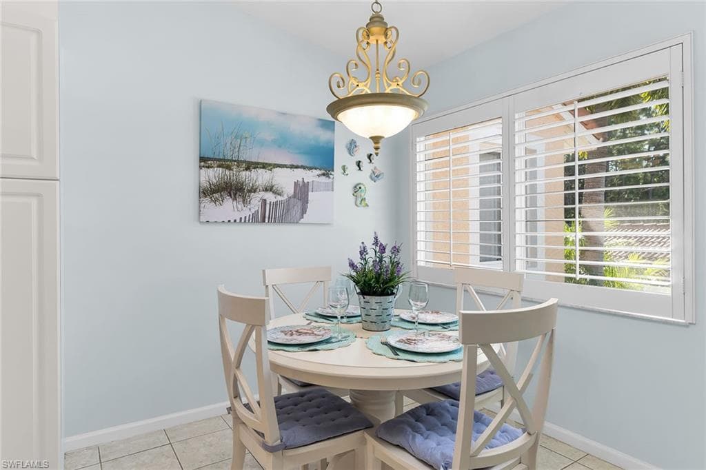2365 Bayou Ln 7010, Naples, FL 34112-12