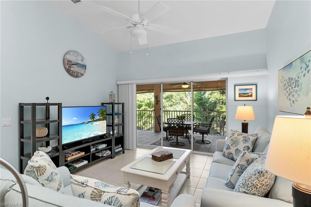 2365 Bayou Ln 7010, Naples, FL 34112-17