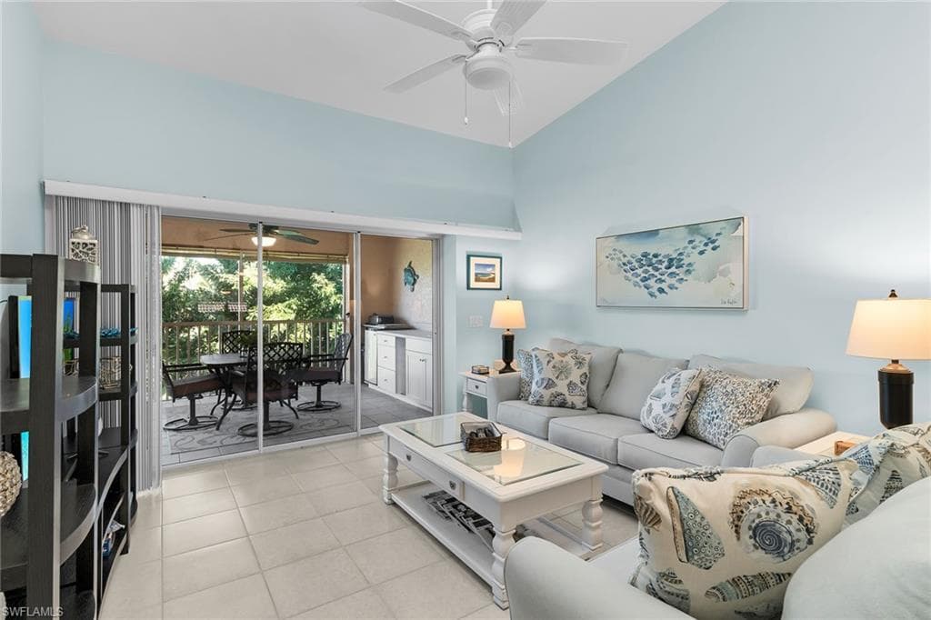 2365 Bayou Ln 7010, Naples, FL 34112-18