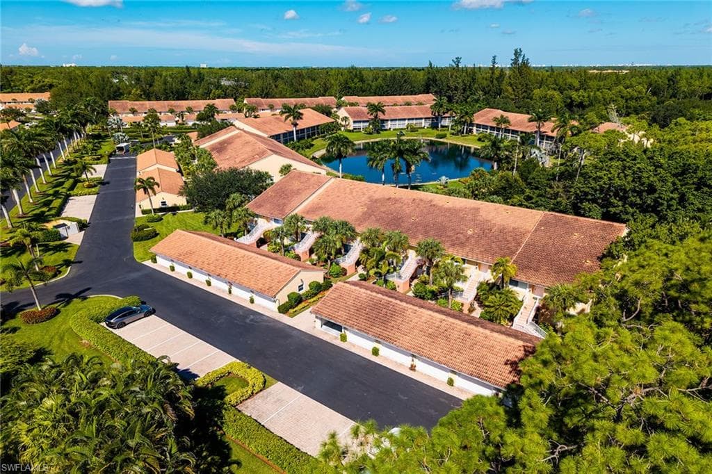 2365 Bayou Ln 7010, Naples, FL 34112-34