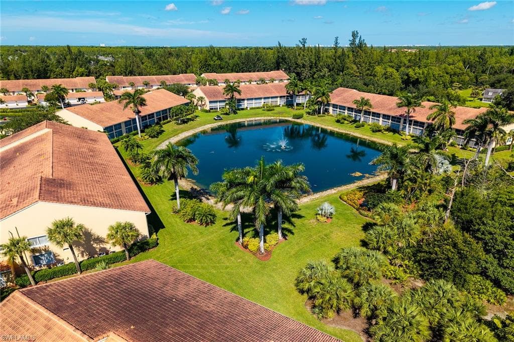 2365 Bayou Ln 7010, Naples, FL 34112-35