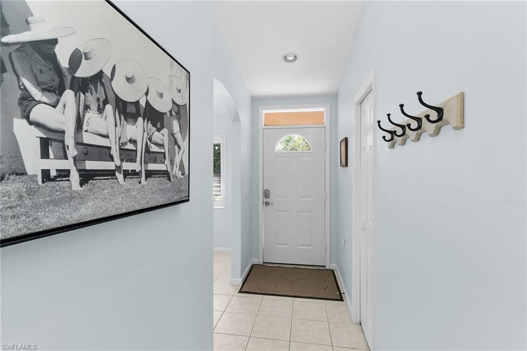 2365 Bayou Ln 7010, Naples, FL 34112-5