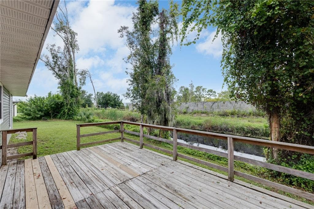 17208 Phlox Dr, Fort Myers, FL 33967-18