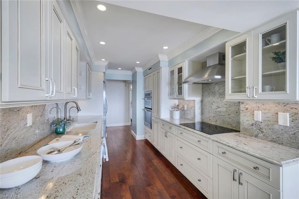 3401 Gulf Shore Blvd N 303, Naples, FL 34103-13