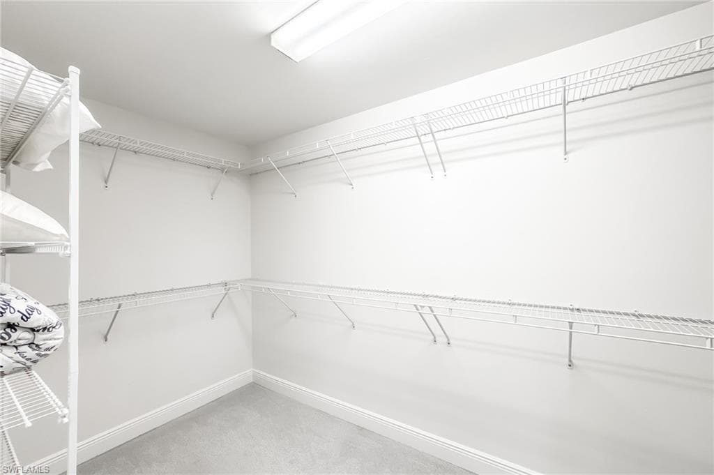 6940 Avalon Cir 503, Naples, FL 34112-19