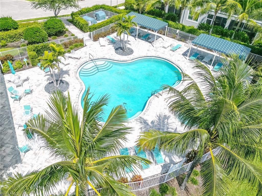 6940 Avalon Cir 503, Naples, FL 34112-1