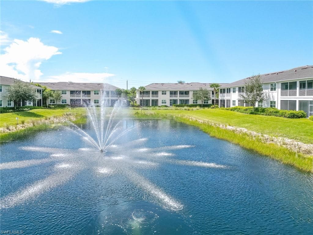 6940 Avalon Cir 503, Naples, FL 34112-29