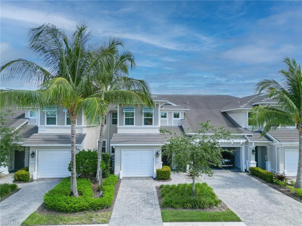 6940 Avalon Cir 503, Naples, FL 34112-39