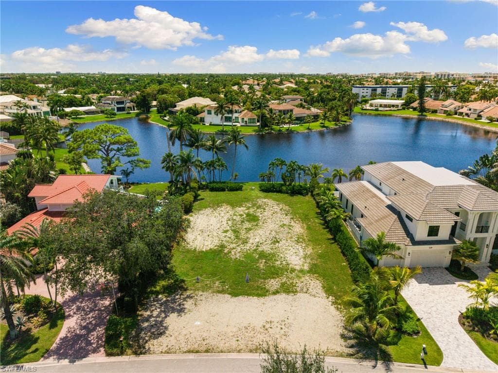 530 Turtle Hatch Rd, Naples, FL 34103-17