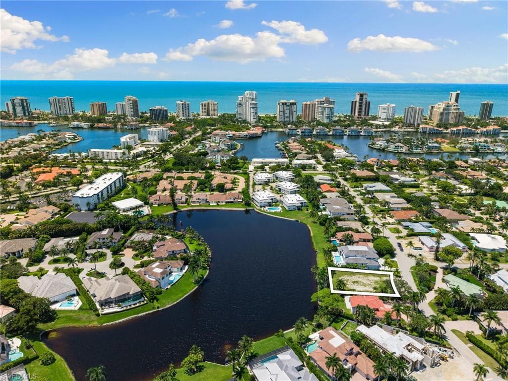 530 Turtle Hatch Rd, Naples, FL 34103-1